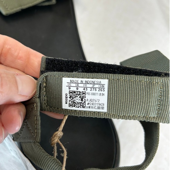 Adidas Terrex Outdoor Sandals Olive Green Hook and Loop Adjustable Size 9 New - Picture 11 of 11